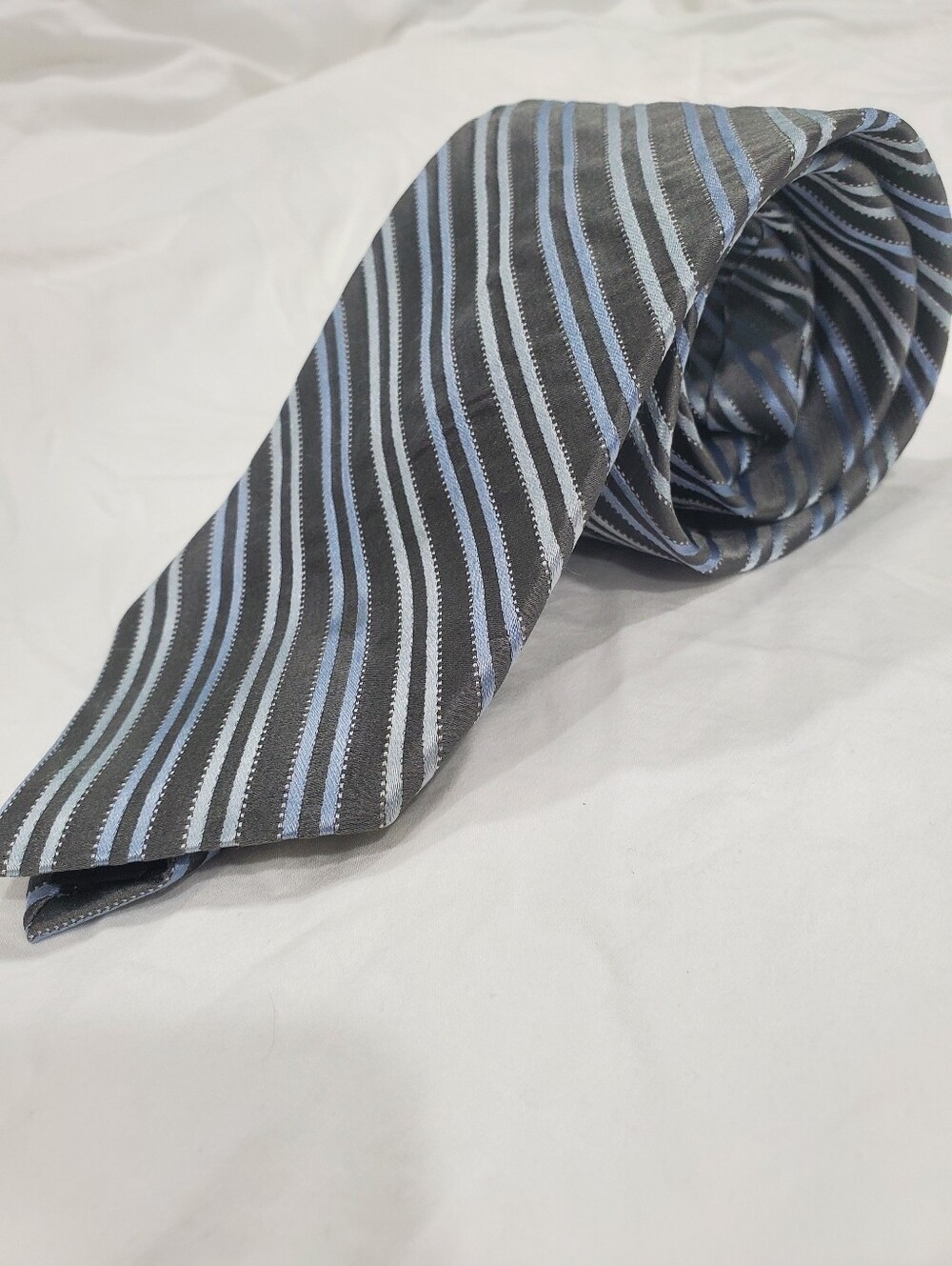 DKNY Men's 100% Silk Striped Neck Tie Blue Gray Silver WPL 2831 Classic 60"